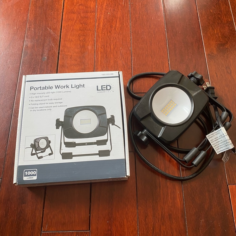 Set of LED Portable Work Lights (1000 Lumen)